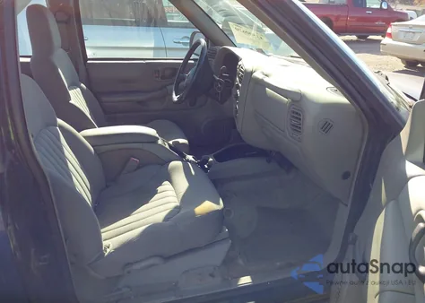 2003 Chevrolet S-10 Ls z USA, uszkodzony, nr VIN 1GCDT19X538148729